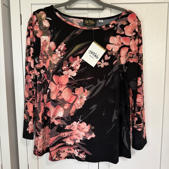NWT Bob Mackie Wearable Art Black Coral Orchid Print Top Floral Pullover M - Picture 1 of 10
